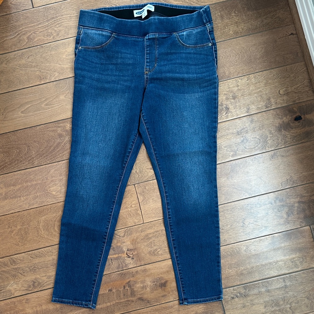 Old Navy Pull-On Stretch Classic Blue Jeans